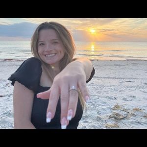 Meet your Posher, Caroline